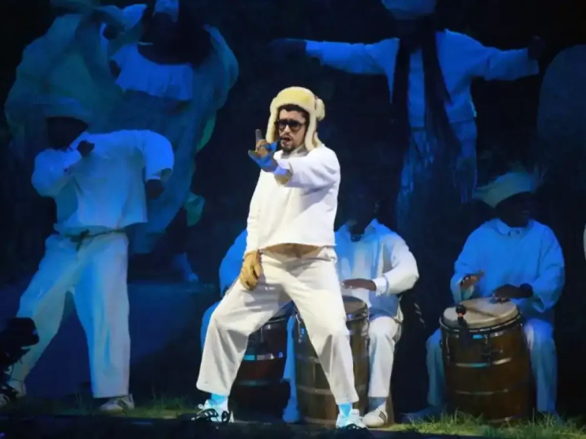 Super Bowl 2026: Ο Bad Bunny θα τραγουδήσει στο ημίχρονο