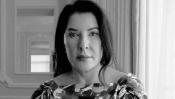 Η Μαρίνα Αμπράμοβιτς είναι η πρώτη εν ζωή καλλιτέχνιδα που τιμάται με μεγάλη αναδρομική έκθεση στην Galleria dell’Accademia της Βενετίας το 2026