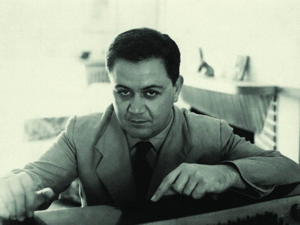 Η μουσική του Χατζιδάκι μάγεψε τη Βιέννη σε μια ξεχωριστή συναυλία για τα 100 χρόνια από τη γέννησή του