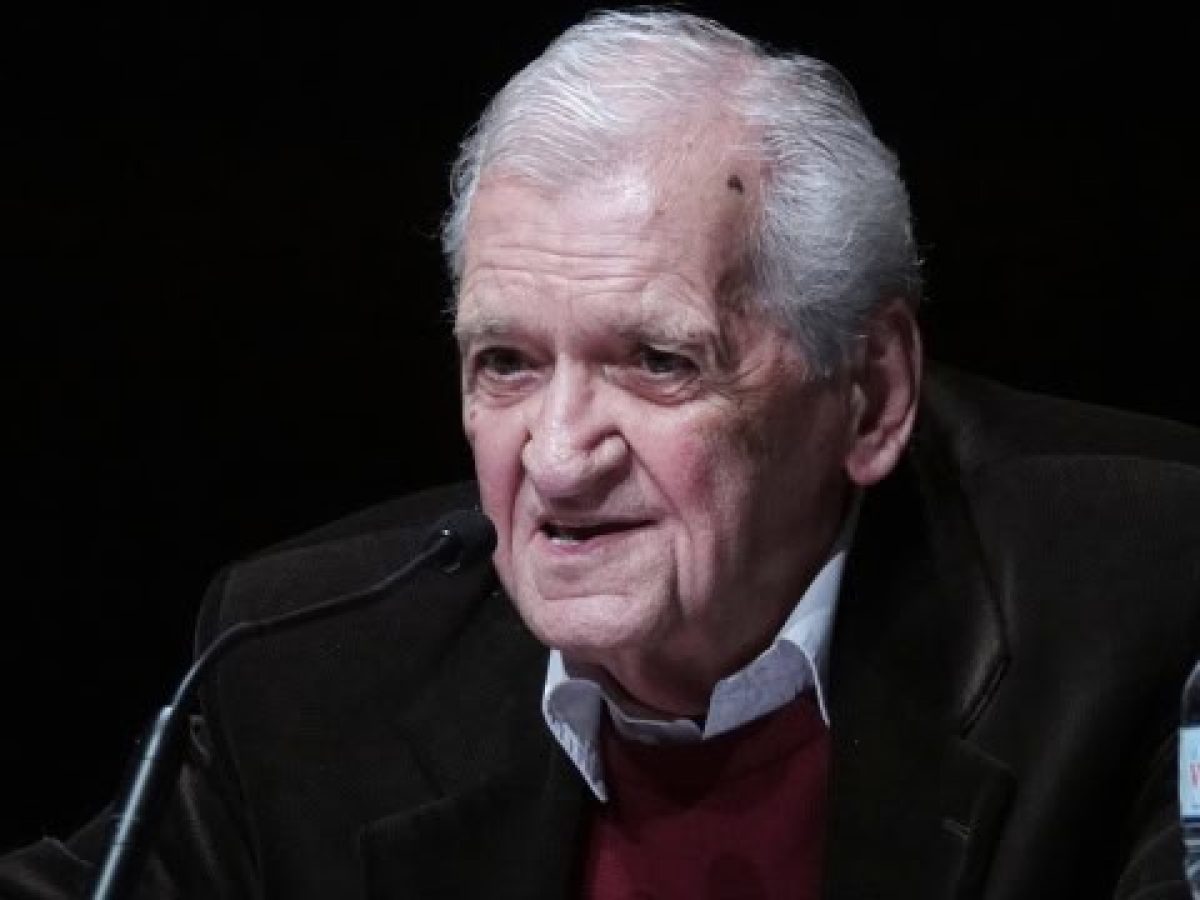 Η Ακαδημία Αθηνών υποδέχεται τον ποιητή Τίτο Πατρίκιο ως επίτιμο μέλος της στις 2 Δεκεμβρίου