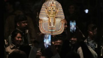 Μουσεία και πολιτική: Από τον βανδαλισμό της Εθνικής Πινακοθήκης στο λαμπερό opening του Μεγάλου Αιγυπτιακού Μουσείου