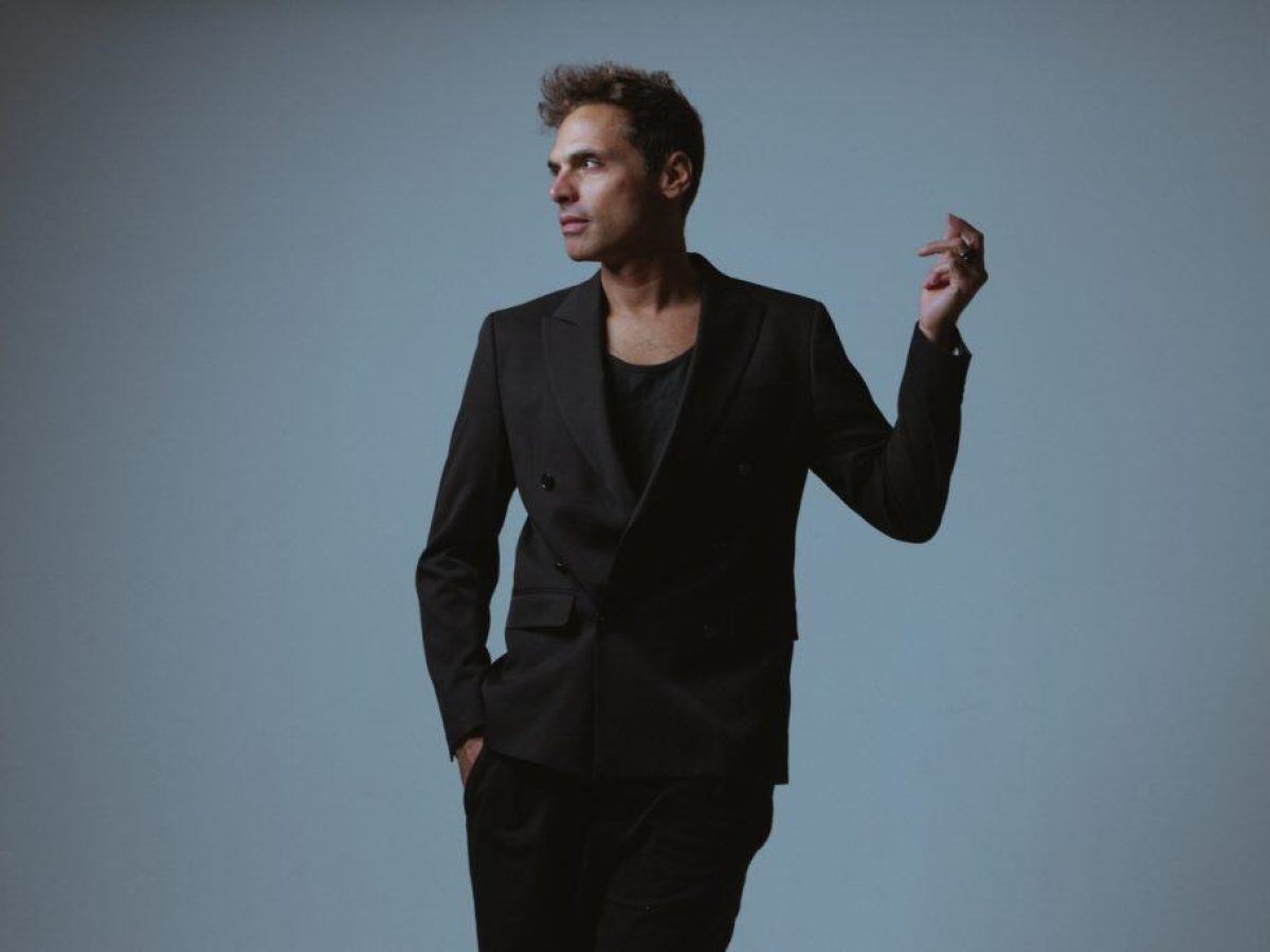 Ο Γιώργος Παπαγεωργίου και οι Polkar δεν γίνεται να υπάρξουν «απλά, λιτά κι εντός πλαισίου»