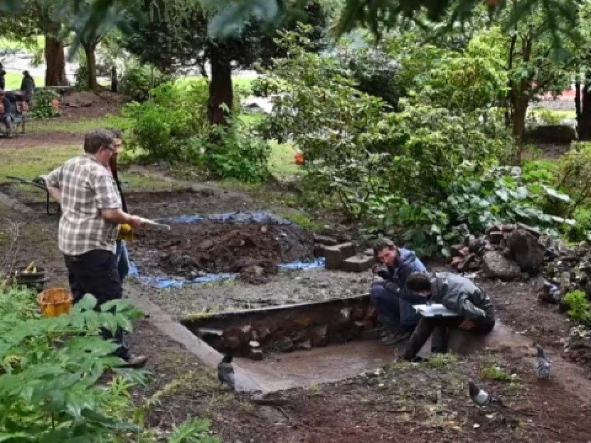 Πώς ένα παλιό περιτύλιγμα σοκολάτας έλυσε ένα αρχαιολογικό μυστήριο, δείτε βίντεο