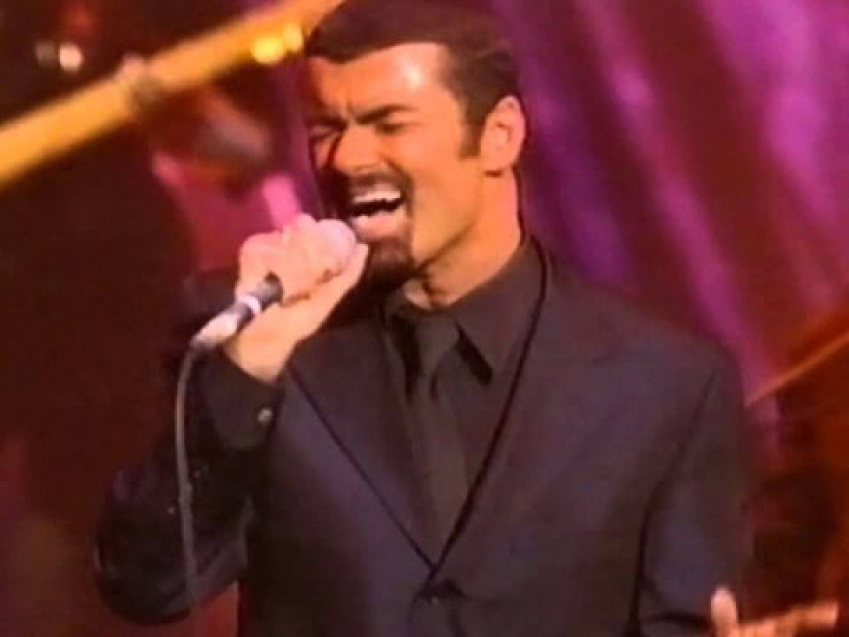 Τζορτζ Μάικλ: Μια Ελληνίδα ερμηνεύτρια διασκευάζει το τραγούδι που έγραψε για τον πρόωρο θάνατο του μεγάλου του έρωτα