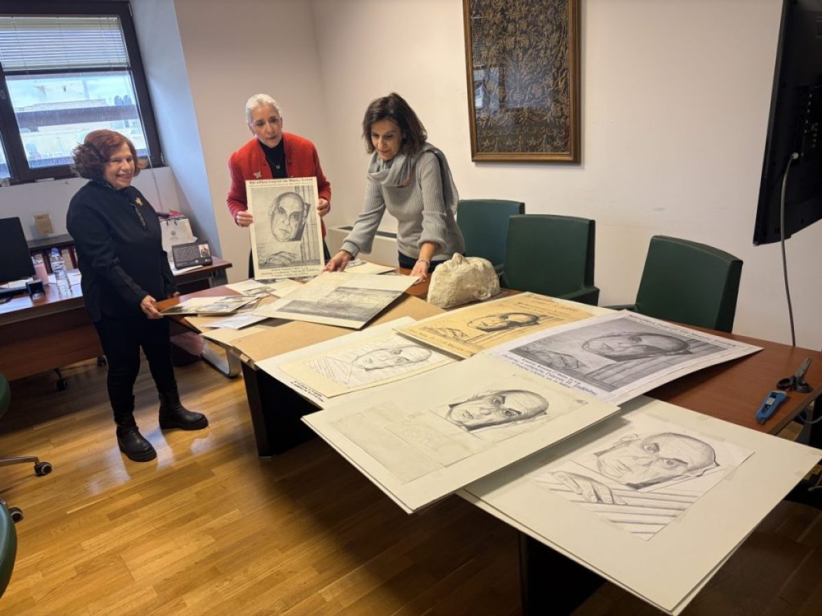 Nέα δωρεά από τη Νέλλη Βαρβεράκη: Δωρίζει τη συλλογή-αρχείο της κορυφαίας γλύπτριας Ασπασίας Παπαδοπεράκη για την προτομή του Σεφέρη στον  Δήμο Ηρακλείου και τη Βικελαία