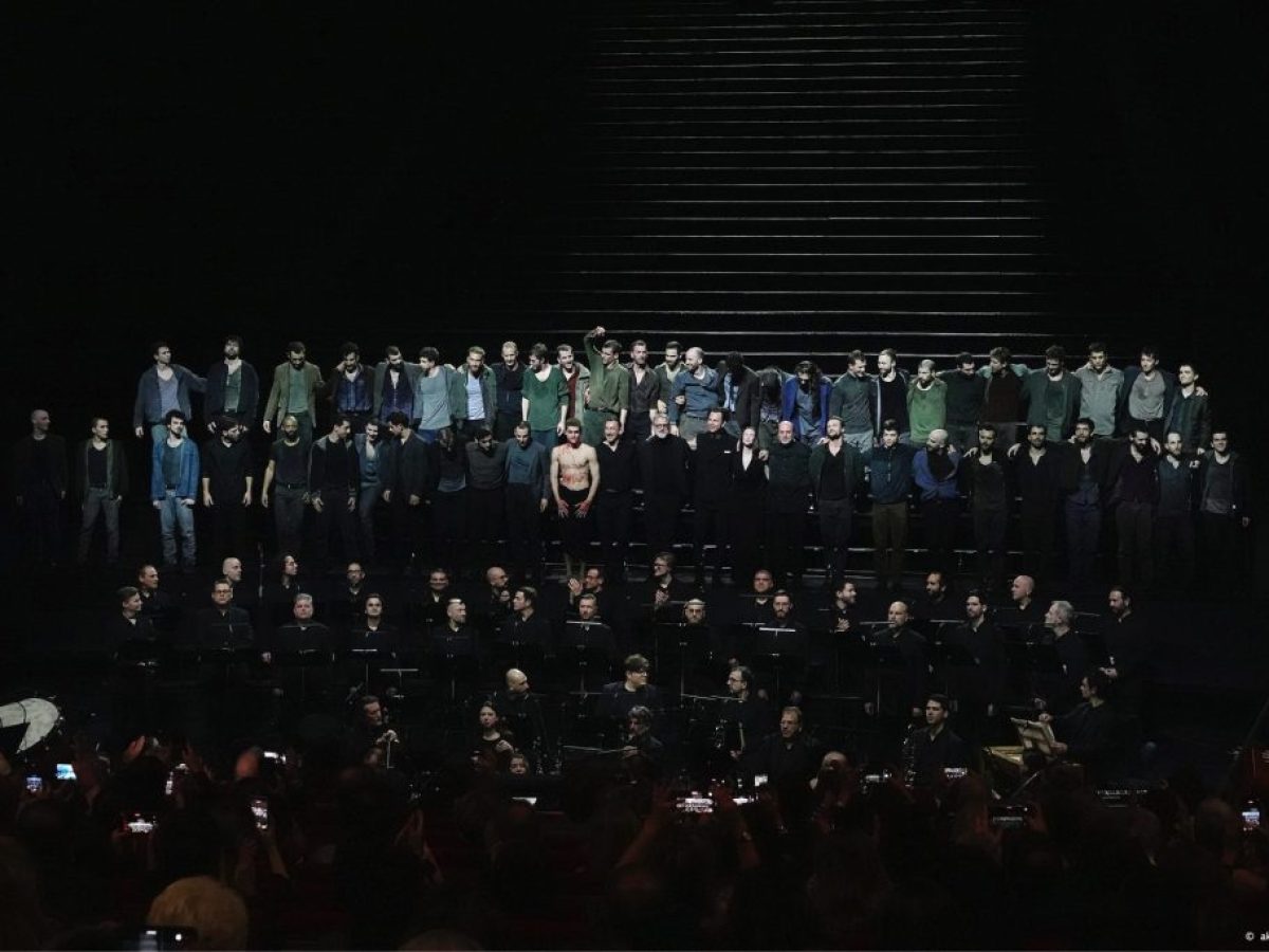 ΕΛΣ: Αποθέωση για το «Ρέκβιεμ για το τέλος του έρωτα»