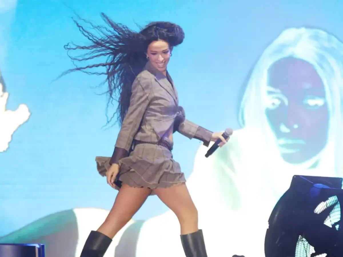 Με Κλαυδία, Φουρέιρα και drone show άλλαξε ο χρόνος στα δύο Χριστουγεννιάτικα Χωριά της Περιφέρειας Αττικής