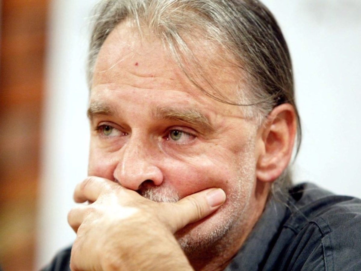 Πέθανε ο εμβληματικός σκηνοθέτης Μπέλα Ταρ