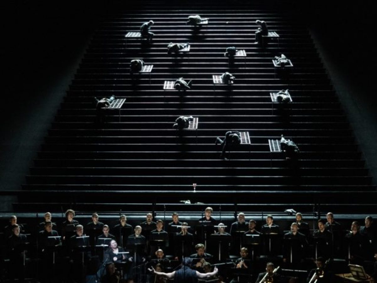 «Ρέκβιεμ για το τέλος του έρωτα»: Η αριστουργηματική δημιουργία των Δημήτρη Παπαϊωάννου και Γιώργου Κουμεντάκη υπό τη διεύθυνση του Θεόδωρου Κουρεντζή – Η ζωή στην Ύστατη στιγμή του Τέλους