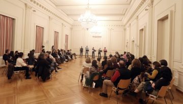 Σαλόνια Γλώσσας στο Εθνικό Θέατρο: Γνωριμία με τη σύγχρονη ελληνική γραφή – «μάμα» της Γλυκερίας Μπασδέκη