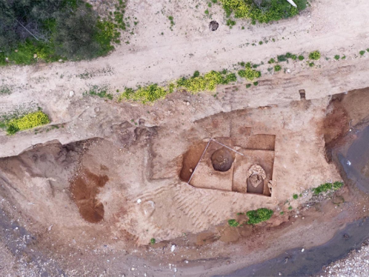 Σημαντικά αρχαιολογικά ευρήματα στη Ραφήνα  – Βρέθηκε ταφή και αγγείο από την Πρώιμη Εποχή του Χαλκού