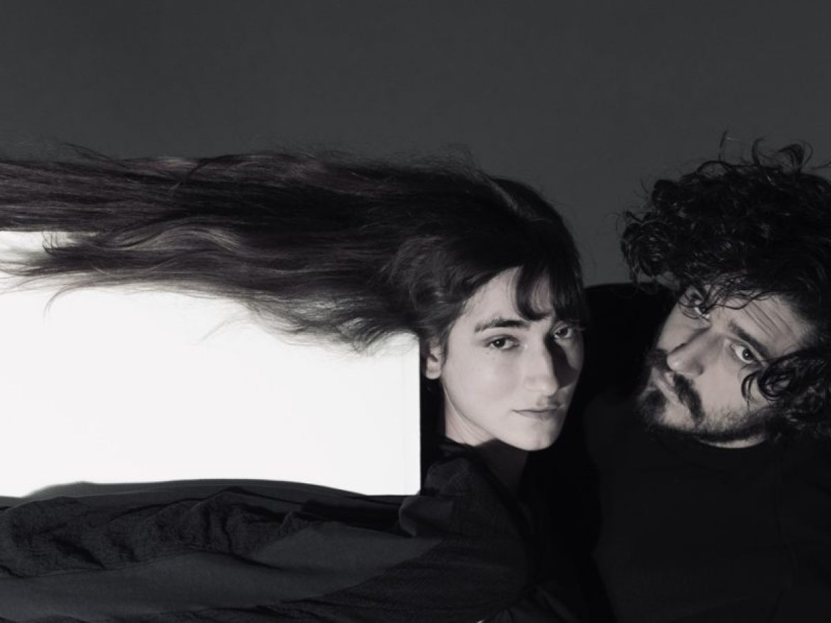 Το ξενοδοχείο η νύχτα που πέφτει, του Νάνου Βαλαωρίτη σε σκηνοθεσία Λίνας Φούντογλου στο Δημοτικό Θέατρο Πειραιά