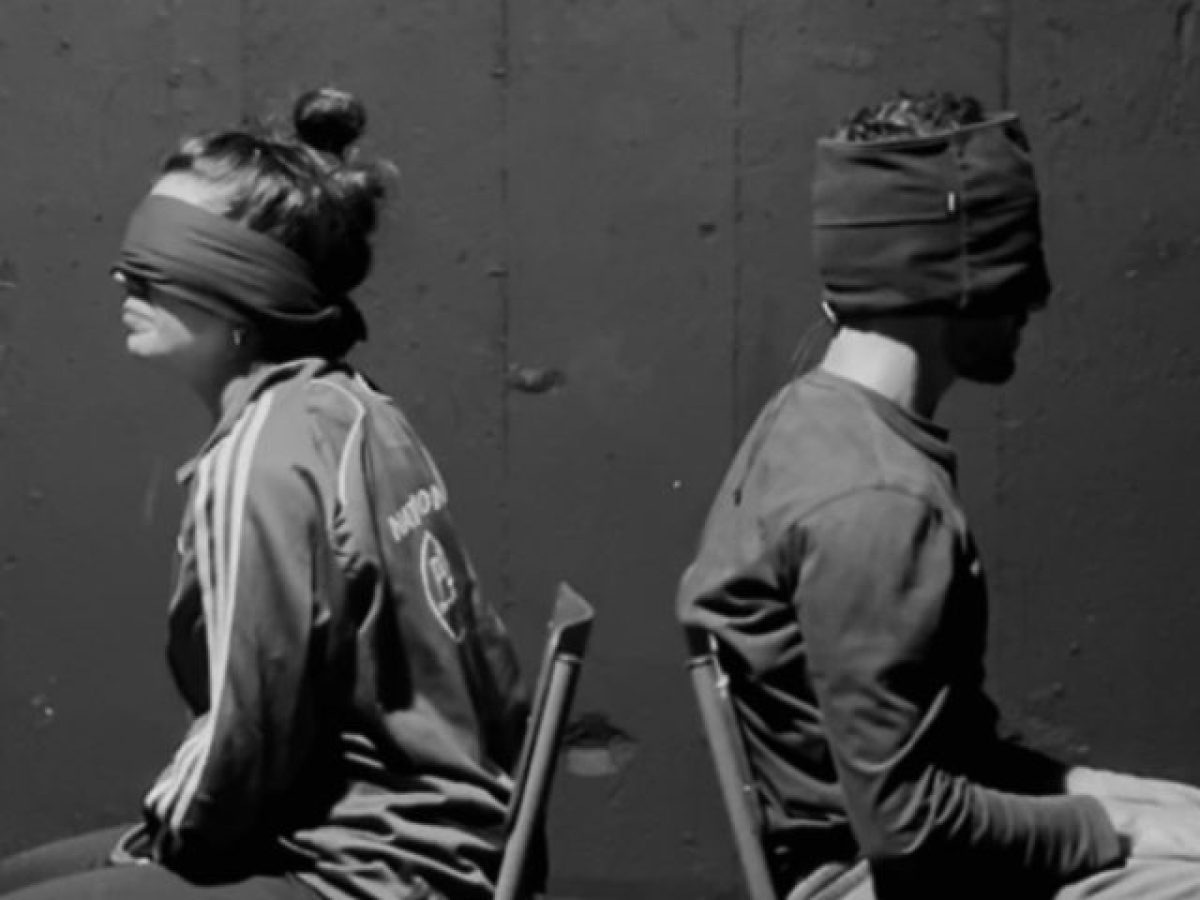 O Δημήτρης Τσικούρας μοιράζεται το Ημερολόγιο Προβών της παράστασης «Zyklon ή το Πεπρωμένο»