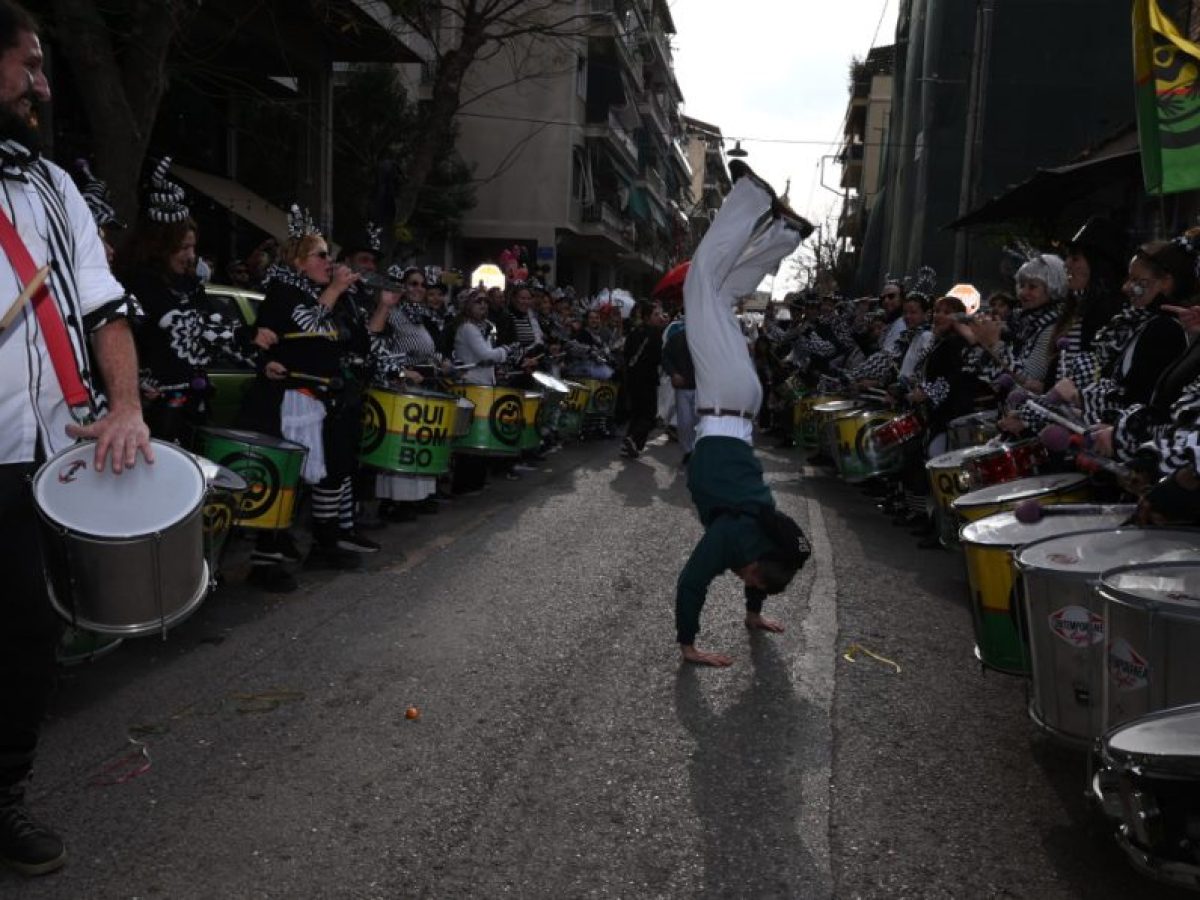 Samba &sigma;&tau;&omicron; &Mu;έ&gamma;&alpha;&rho;&omicron; &Mu;&omicron;&upsilon;&sigma;&iota;&kappa;ή&sigmaf; &Alpha;&theta;&eta;&nu;ώ&nu; &mu;&epsilon; &tau;&omicron;&upsilon;&sigmaf; Quilombo