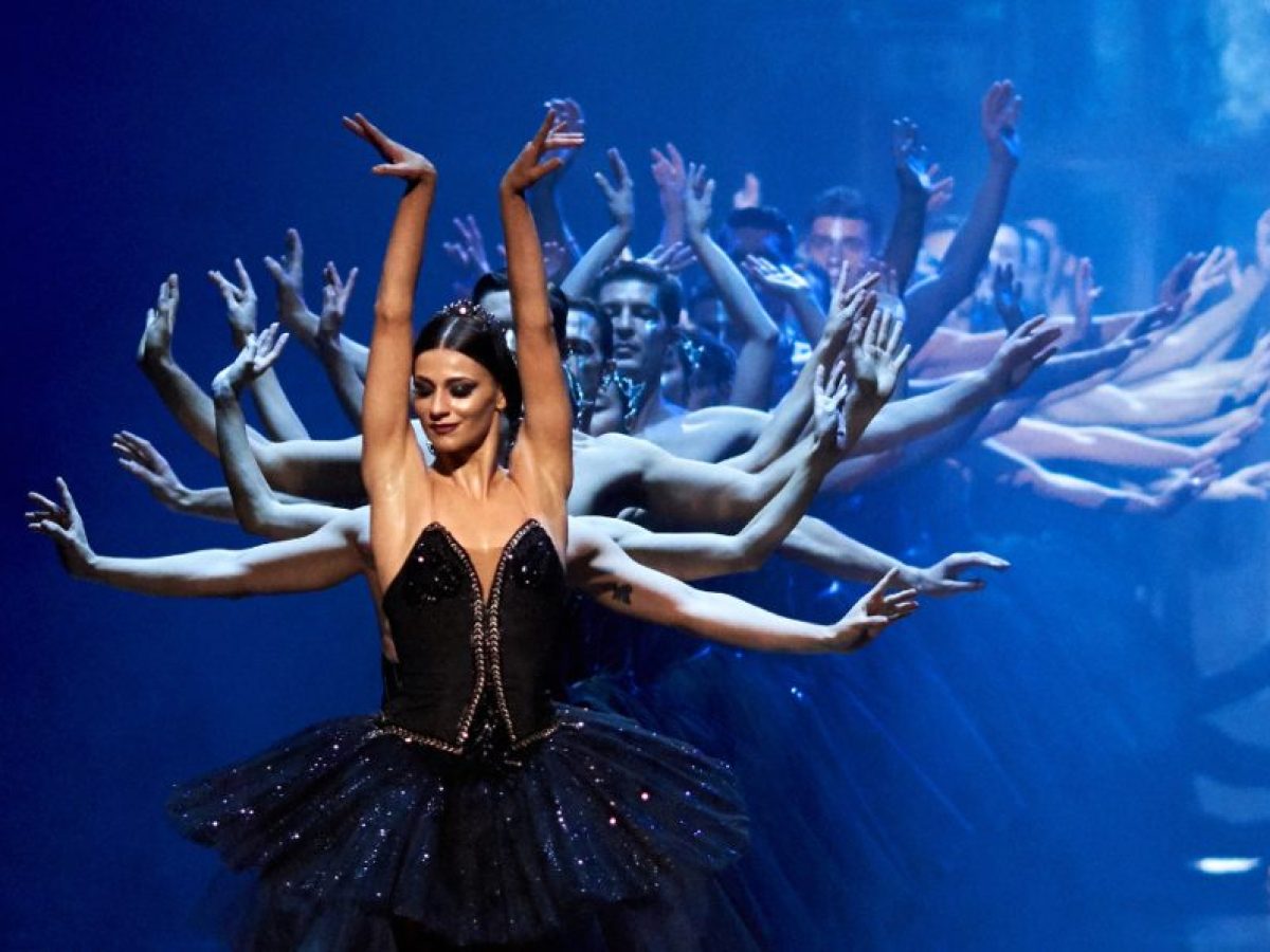 Μπαλέτο ΕΛΣ: «Η λίμνη των κύκνων» του Τσαϊκόφσκι σε χορογραφία του Κωνσταντίνου Ρήγου