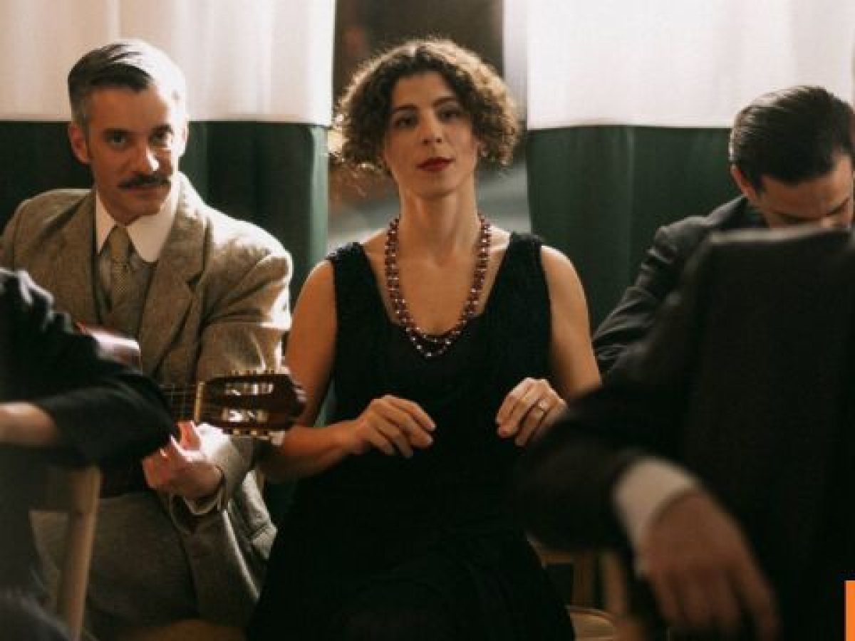 «Astoria»: Η ελληνική κοινότητα του ’30 ζωντανεύει στη σκηνή του «Παλλάς»