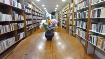Έκκληση από το Παλαιοβιβλιοπωλείο των Αστέγων για να διασωθούν 80.000 βιβλία