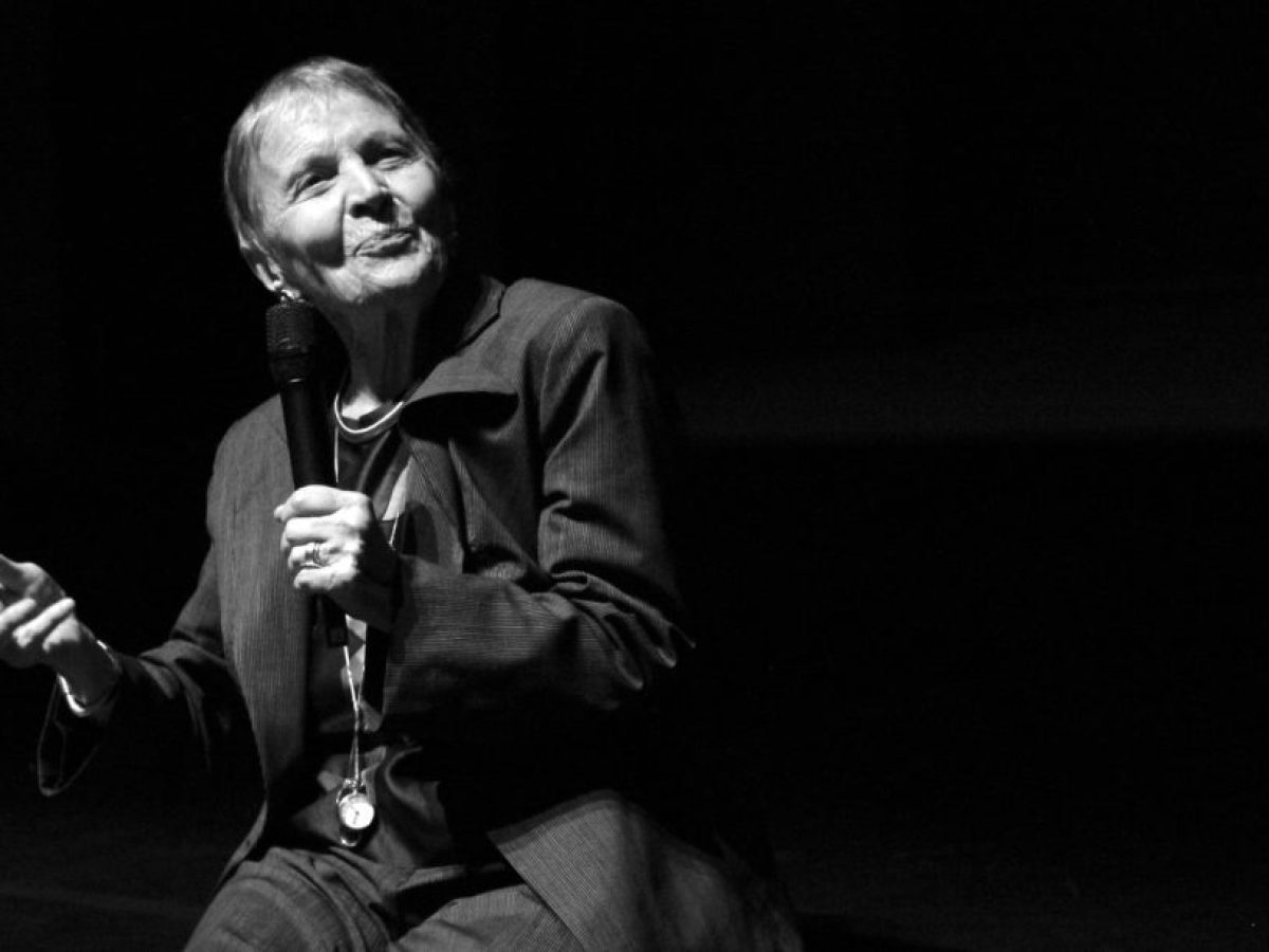 Εθνικό Θέατρο:  Αφιερώνει τις παραστάσεις του, την Τετάρτη 18 Φεβρουαρίου, στη μνήμη της Ελένης Γλύκατζη Αρβελέρ