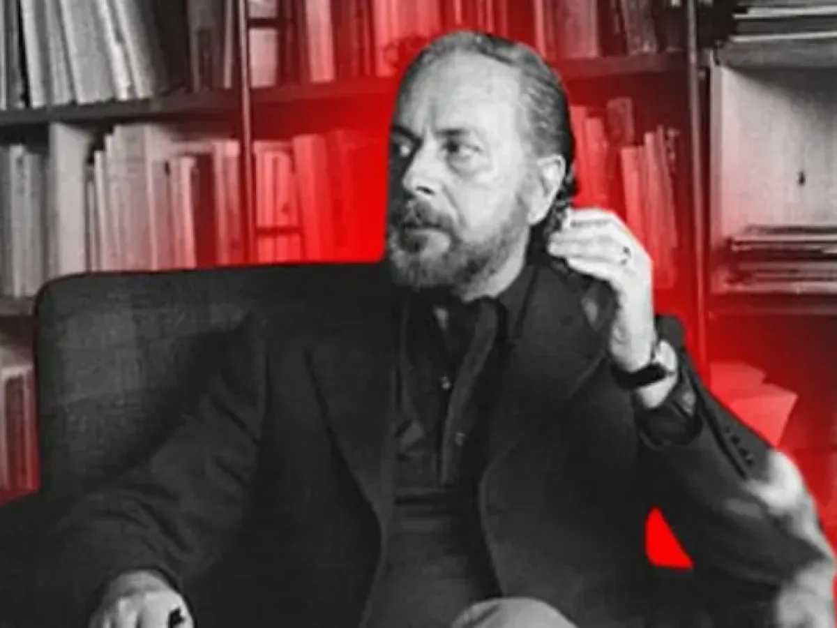 Γιάννης Ρίτσος: «Άφησέ με να ‘ρθω μαζί σου λίγο πιο κάτω ως τη…»
