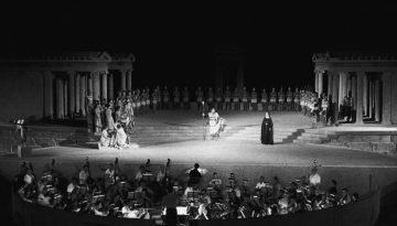 Η «Μήδεια» του Λουίτζι Κερουμπίνι στο Αρχαίο Θέατρο Επιδαύρου