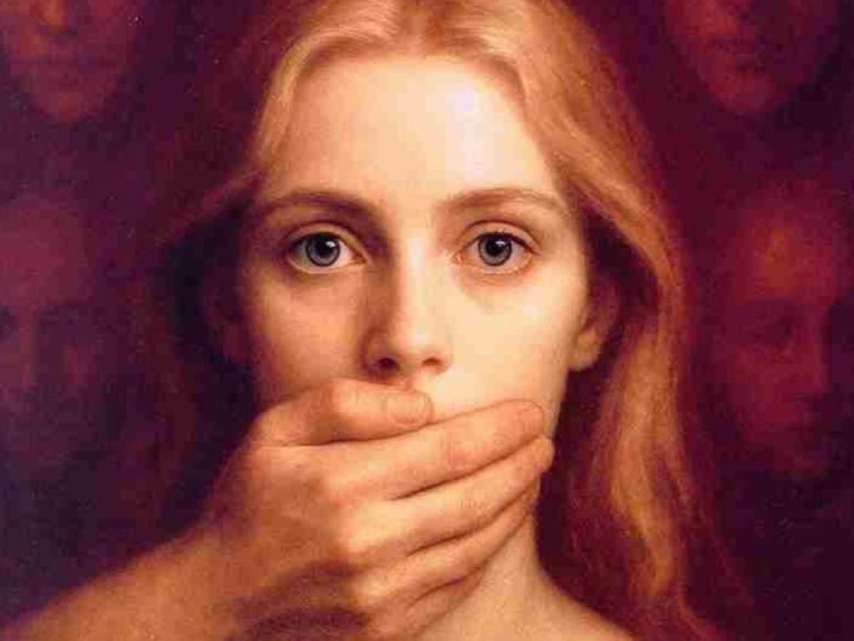 Η Σύλβια σπάει τη «Σιωπή»