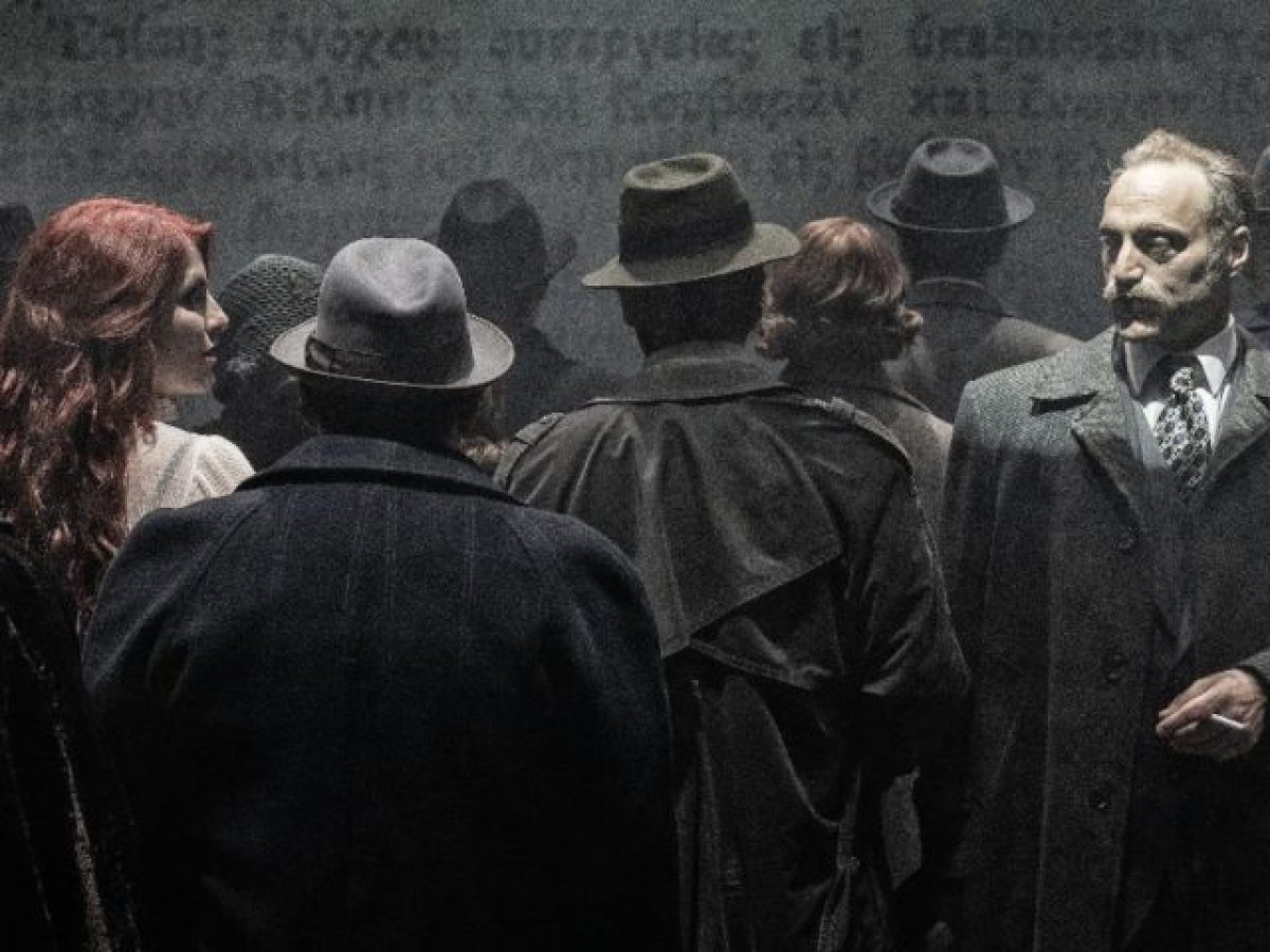 «Ήλιος με ξιφολόγχες»: Το τελευταίο μυθιστόρημα του Γιώργου Σκαμπαρδώνη σε σκηνοθεσία Ελένης Ευθυμίου στο Θέατρο της Εταιρείας Μακεδονικών Σπουδών