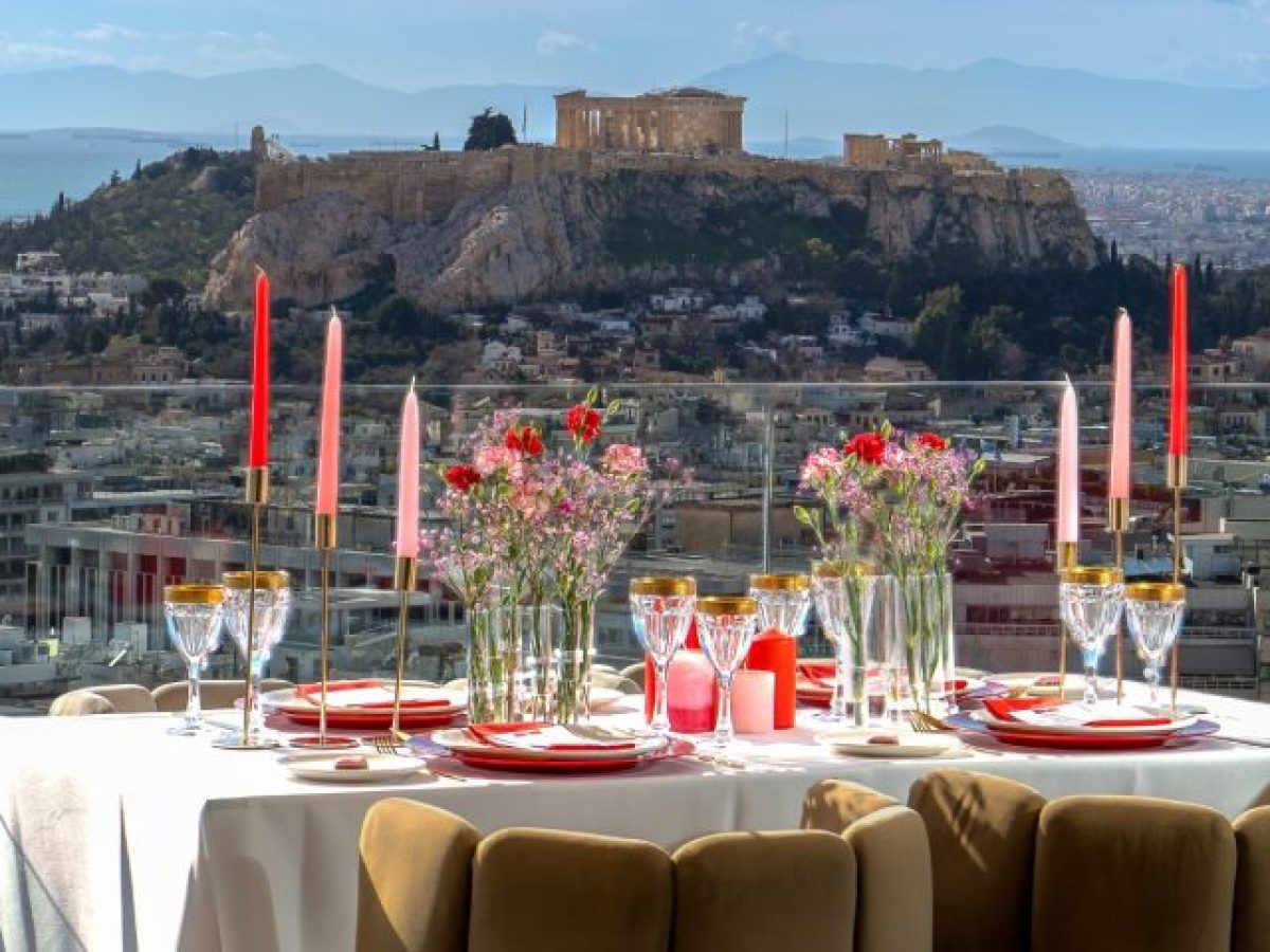 Ημέρα του Αγίου Βαλεντίνου στο St. George Lycabettus: A Valentine’s to Remember!