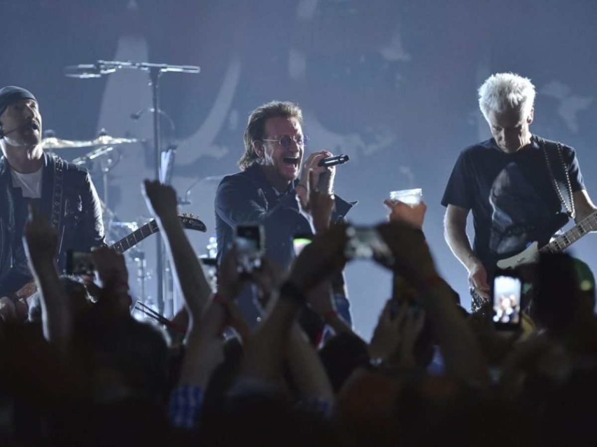 Νέα τραγούδια από τους U2 με αναφορά στον πόλεμο της Ουκρανίας και την ICE