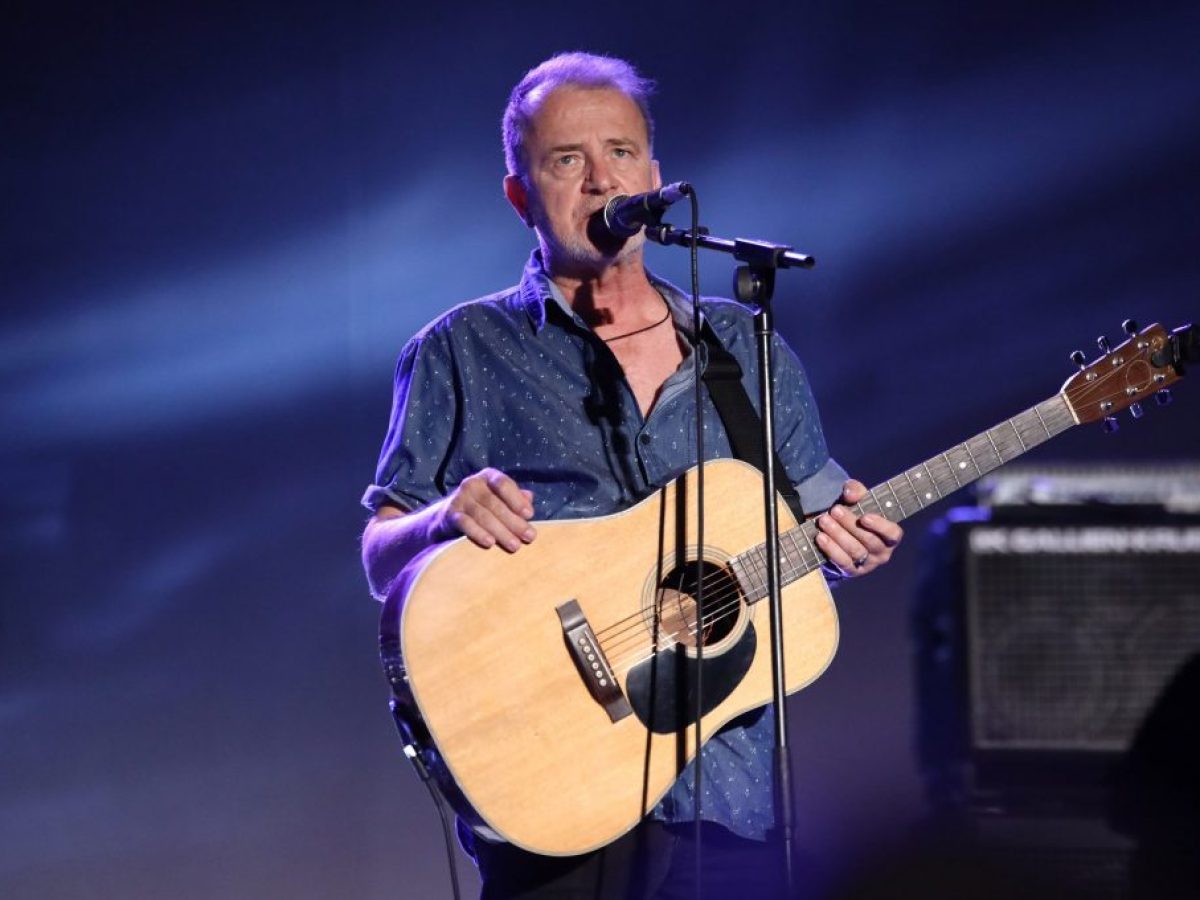 Ο Νίκος Ζιώγαλας αποκάλυψε για ποιον έγραψε το τραγούδι «Σταρ του σινεμά» (video)