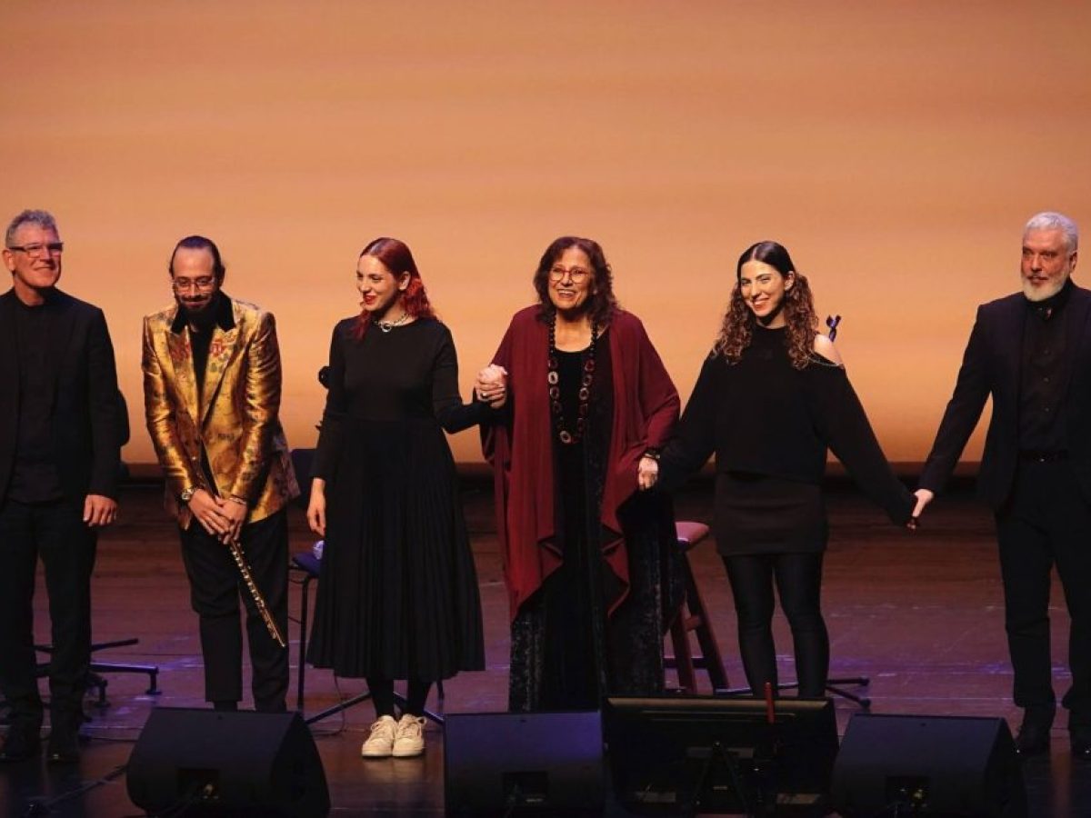 «Φωνές και Μνήμες»: Μια μαγική βραδιά με κατάμεστη αίθουσα στο Μέγαρο Μουσικής Αθηνών