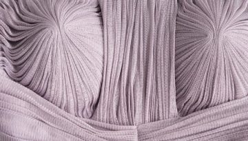 Μουσείο Μπενάκη: Εικαστική έκθεση «Είσαι ό,τι φοράς/What you wear is what you are»