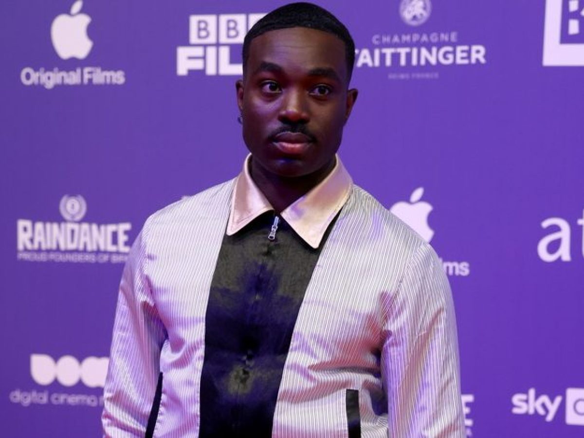 Ο Paapa Essiedu δέχεται απειλές για τη ζωή του μετά την ένταξή του στη σειρά Harry Potter