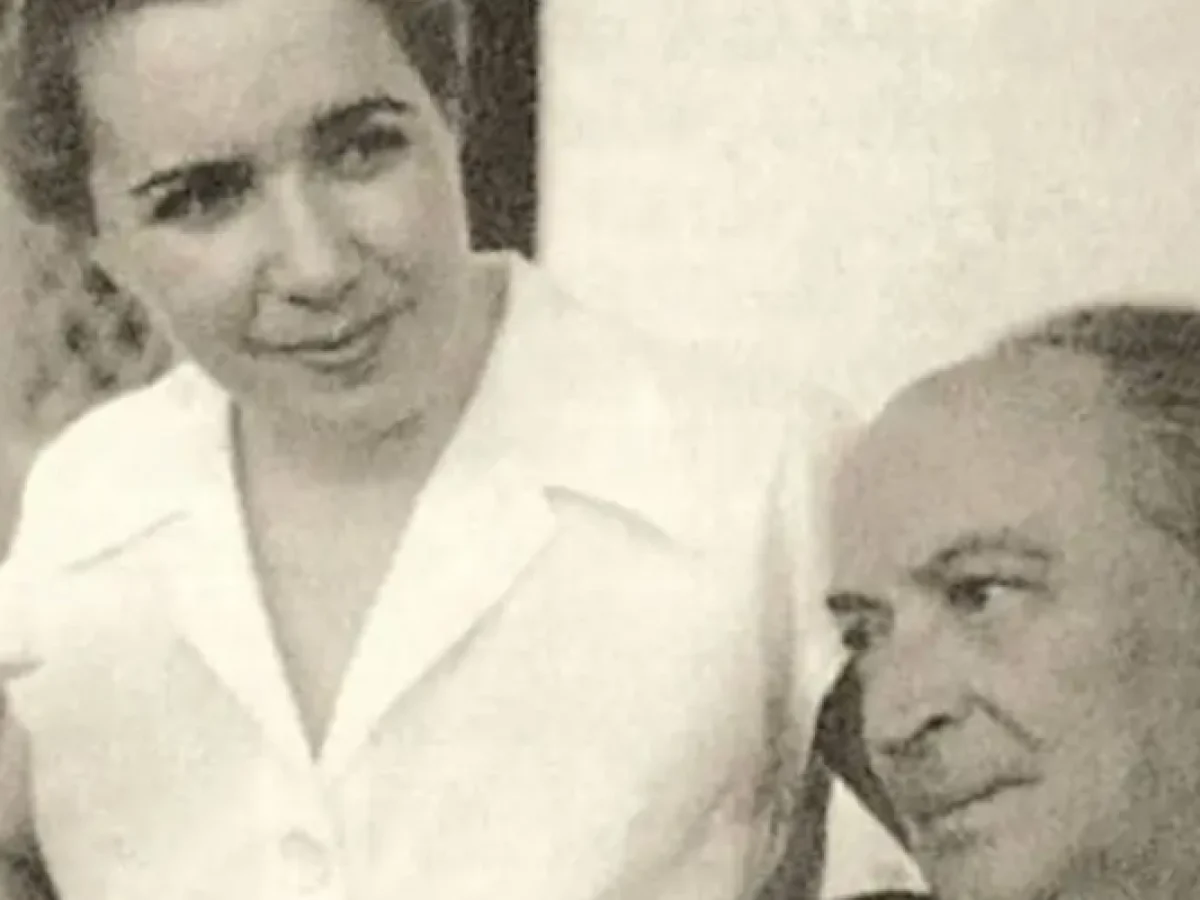 Όταν σου λένε «σ’ αγαπώ», αλλά ο Άγγελος Σικελιανός έχει γράψει: «Να Σε ζητώ μ’ όλες τις ίνες μου όλες τις στιγμές…»