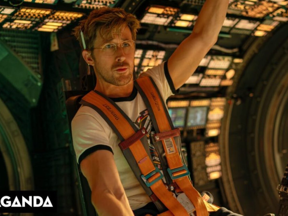 &Tau;&omicron; &ldquo;&Alpha;&pi;&omicron;&sigma;&tau;&omicron;&lambda;ή &Chi;&alpha;ί&rho;&epsilon; &Mu;&alpha;&rho;ί&alpha;&rdquo; &epsilon;ί&nu;&alpha;&iota; έ&nu;&alpha; &gamma;&lambda;&upsilon;&kappa;ό, nerdy blockbuster