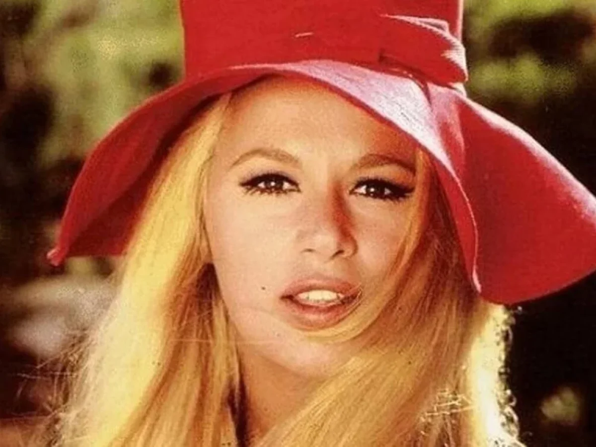 Το καμαρίνι της εθνικής μας Αλίκης στον Πειραιά