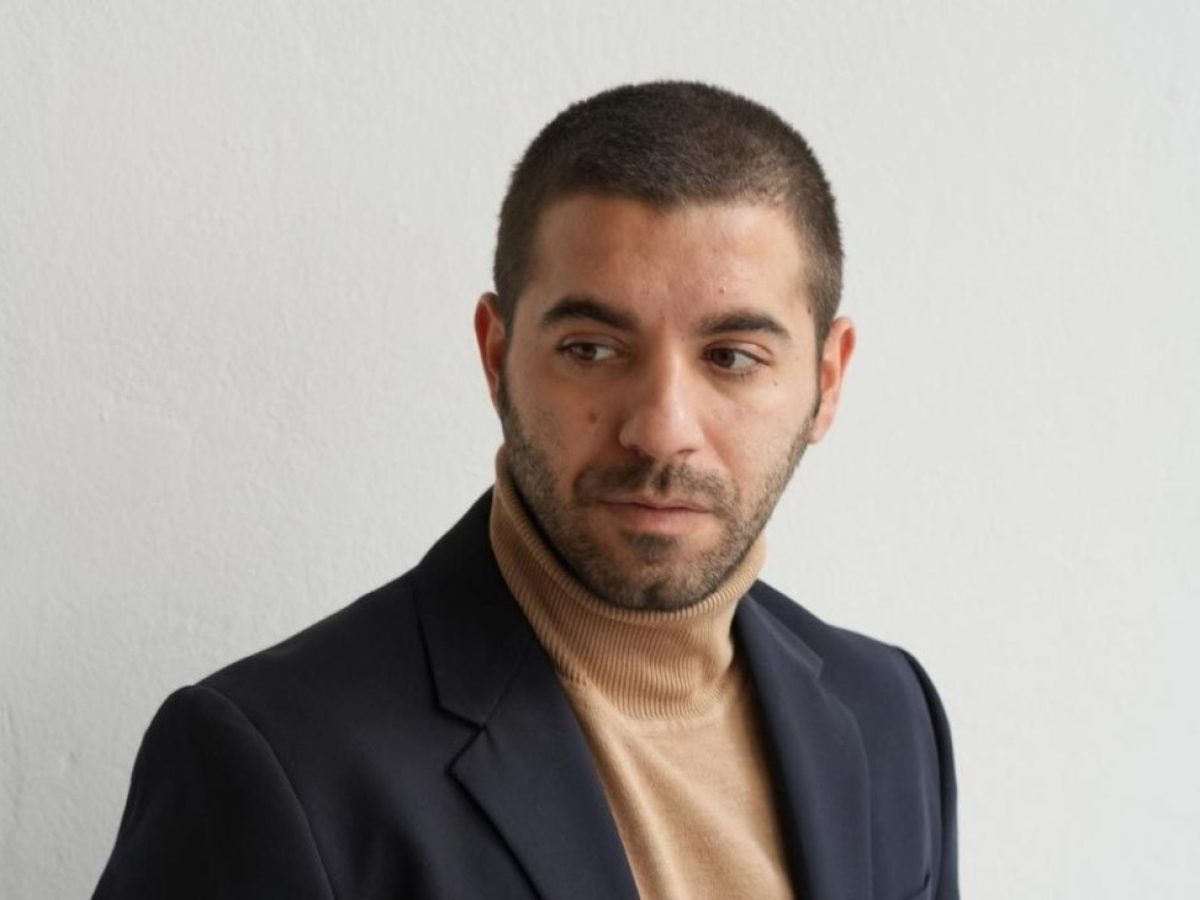&Beta;&alpha;&sigma;ί&lambda;&eta;&sigmaf; &Tau;&rho;&iota;&alpha;&nu;&tau;&alpha;&phi;ύ&lambda;&lambda;&omicron;&upsilon;: &laquo;&hellip;&nu;&alpha; &theta;έ&tau;&omicron;&upsilon;&mu;&epsilon; &epsilon;&rho;&omega;&tau;ή&mu;&alpha;&tau;&alpha;, &alpha;&kappa;ό&mu;&eta; &kappa;&iota; ό&tau;&alpha;&nu; &omicron;&iota; &alpha;&pi;&alpha;&nu;&tau;ή&sigma;&epsilon;&iota;&sigmaf; &delta;&epsilon;&nu; &epsilon;ί&nu;&alpha;&iota; &beta;&omicron;&lambda;&iota;&kappa;έ&sigmaf;&raquo;
