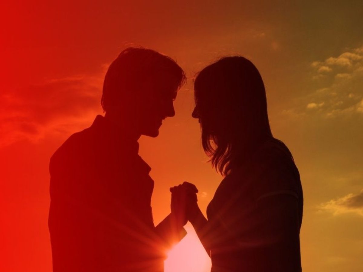 6 φορές που ερωτικά ποιήματα μάς ανάγκασαν να εκτεθούμε ανεπανόρθωτα