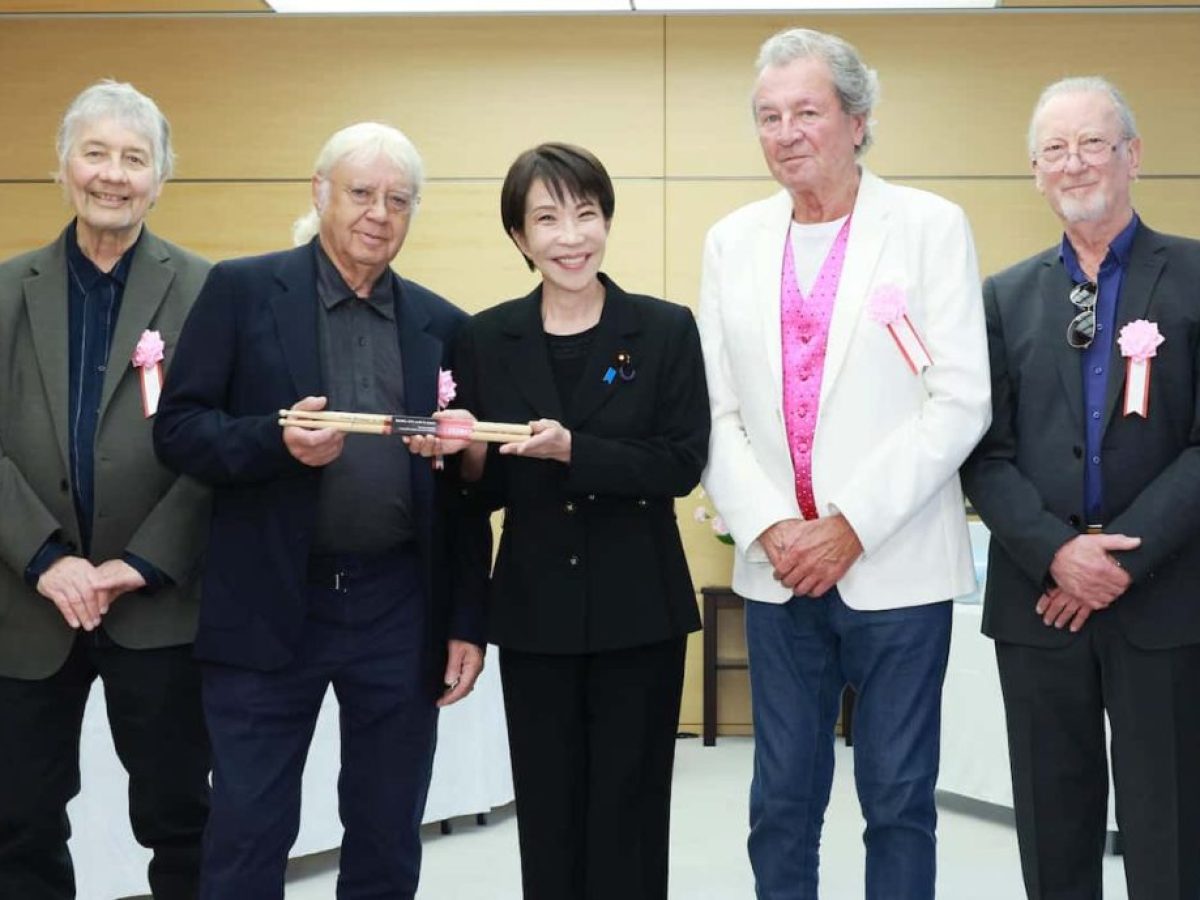 Deep Purple: Συνάντηση με την πιο «ροκ» πρωθυπουργό της Ιαπωνίας