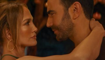 Jennifer Lopez – Brett Goldstein: Η νέα ρομαντική comedy «Office Romance»