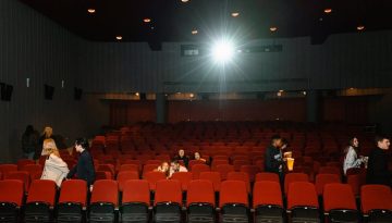 Matinee α λα ελληνικά: Έρχονται μεσημεριανές παραστάσεις στα θέατρα της Αθήνας – Ποιες κάνουν την αρχή