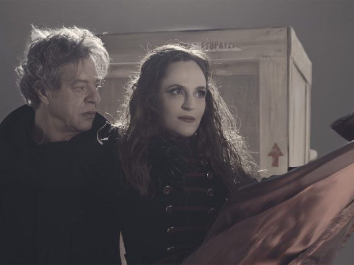 «Δεσποινίς Τζούλια»: Ο Γιάννης Τσορτέκης και η Έλενα Μαυρίδου μαζί στη σκηνή με το έργο του Αυγούστου Στρίντμπεργκ