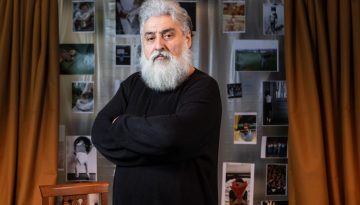 &Gamma;&iota;ά&nu;&nu;&eta;&sigmaf; &Alpha;&nu;&alpha;&sigma;&tau;&alpha;&sigma;ά&kappa;&eta;&sigmaf;: &laquo;&Alpha;&kappa;&omicron;ύ&gamma;&omicron;&mu;&alpha;&iota; &rho;&omicron;&mu;&alpha;&nu;&tau;&iota;&kappa;ό&sigmaf;; &Omicron;ύ&tau;&epsilon; &epsilon;&iota;&rho;ή&nu;&eta; &kappa;&alpha;&lambda;ά-&kappa;&alpha;&lambda;ά &delta;&epsilon;&nu; έ&chi;&omicron;&upsilon;&mu;&epsilon;&raquo;