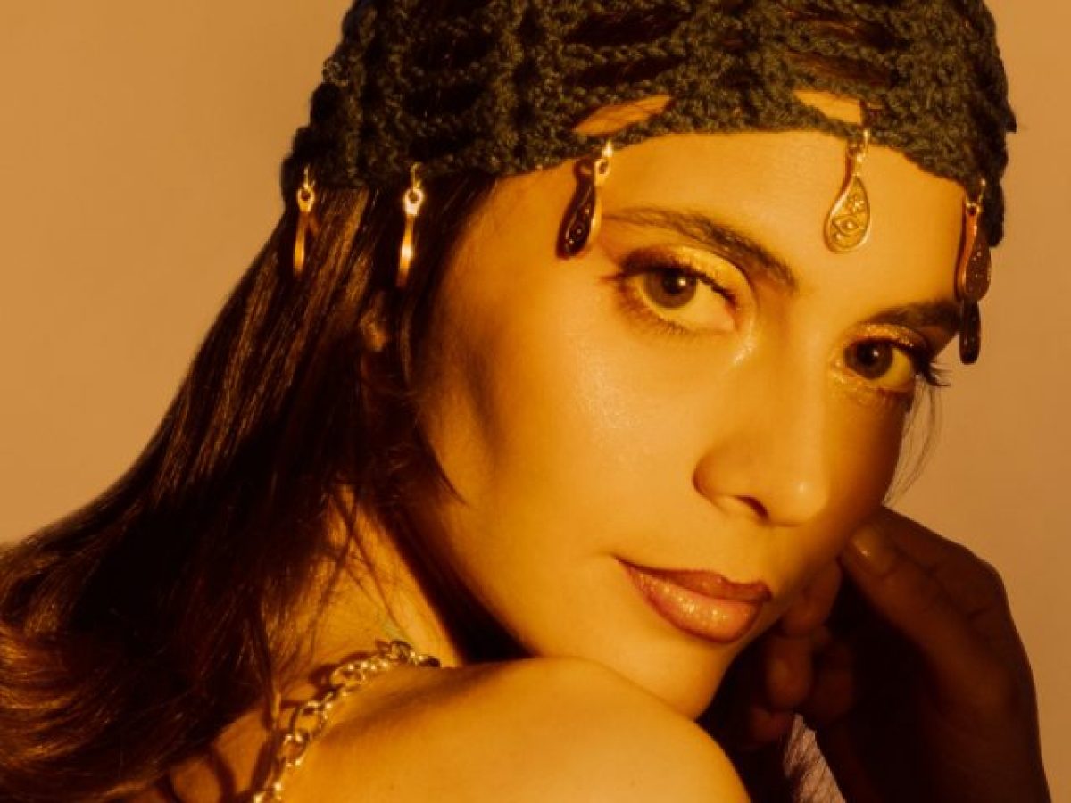 Η Νεφέλη Φασούλη μάς καλεί στην καλοκαιρινή της φιέστα σε Αθήνα και Θεσσαλονίκη