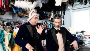 &laquo;&Mu;/&Alpha;/&Rho;/&Xi; &ndash; &Mu;&epsilon;&lambda;ί&delta;&eta;&sigmaf; &Alpha;&nu;&tau;&omega;&nu;ό&pi;&omicron;&upsilon;&lambda;&omicron;&sigmaf; &Rho;&epsilon;&zeta;&iota;&lambda;&epsilon;ύ&omicron;&nu;&tau;&alpha;&iota; &Xi;&alpha;&nu;ά&raquo;: &Eta; &mu;&omicron;&upsilon;&sigma;&iota;&kappa;&omicron;&chi;&omicron;&rho;&epsilon;&upsilon;&tau;&iota;&kappa;ή &pi;&alpha;&rho;ά&sigma;&tau;&alpha;&sigma;&eta; &tau;&omega;&nu; &Pi;&alpha;&nu;&alpha;&gamma;&iota;ώ&tau;&eta; &Mu;&epsilon;&lambda;ί&delta;&eta; &kappa;&alpha;&iota; &Alpha;&nu;&tau;ώ&nu;&eta; &Alpha;&nu;&tau;&omega;&nu;ό&pi;&omicron;&upsilon;&lambda;&omicron;&upsilon; &sigma;&tau;&eta;&nu; &Kappa;ά&mu;&iota;&rho;&omicron;