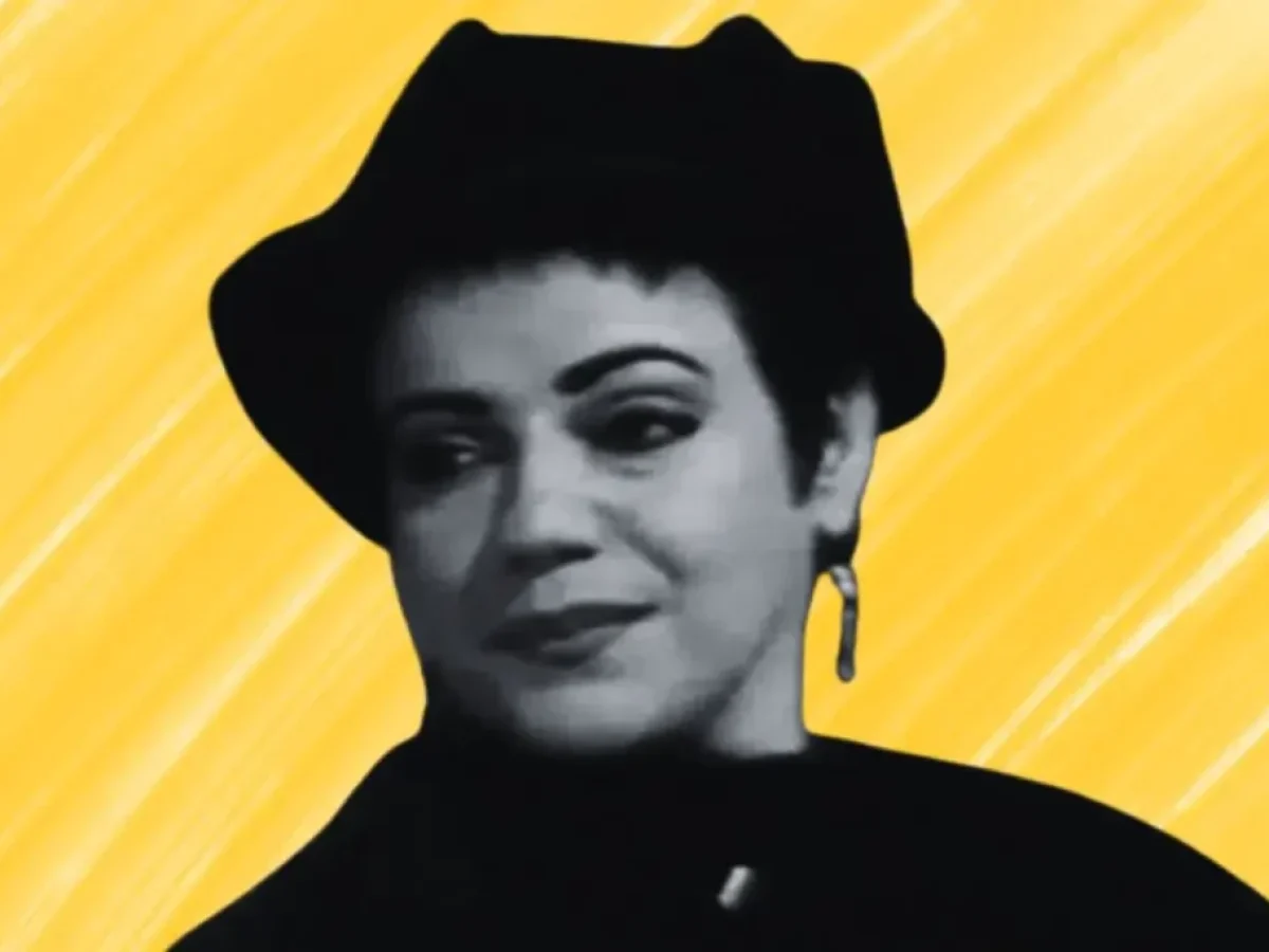 Μαλβίνα Κάραλη: «Η καρδιά μου είναι μια κατασκευή και ο έρωτας το οπλοστάσιό μου»