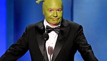 Ο Mike Myers ως Shrek στη σκηνή – Η εμφάνιση που «έκλεψε» την παράσταση