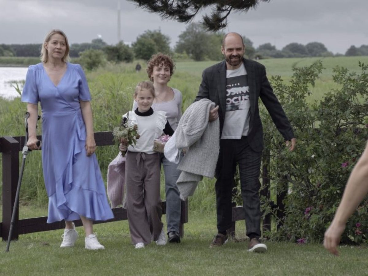 Ξεκινήματα: Δραματική ταινία της Ζανέτε Νόρνταλ με την Τρίνε Ντίρχολμ