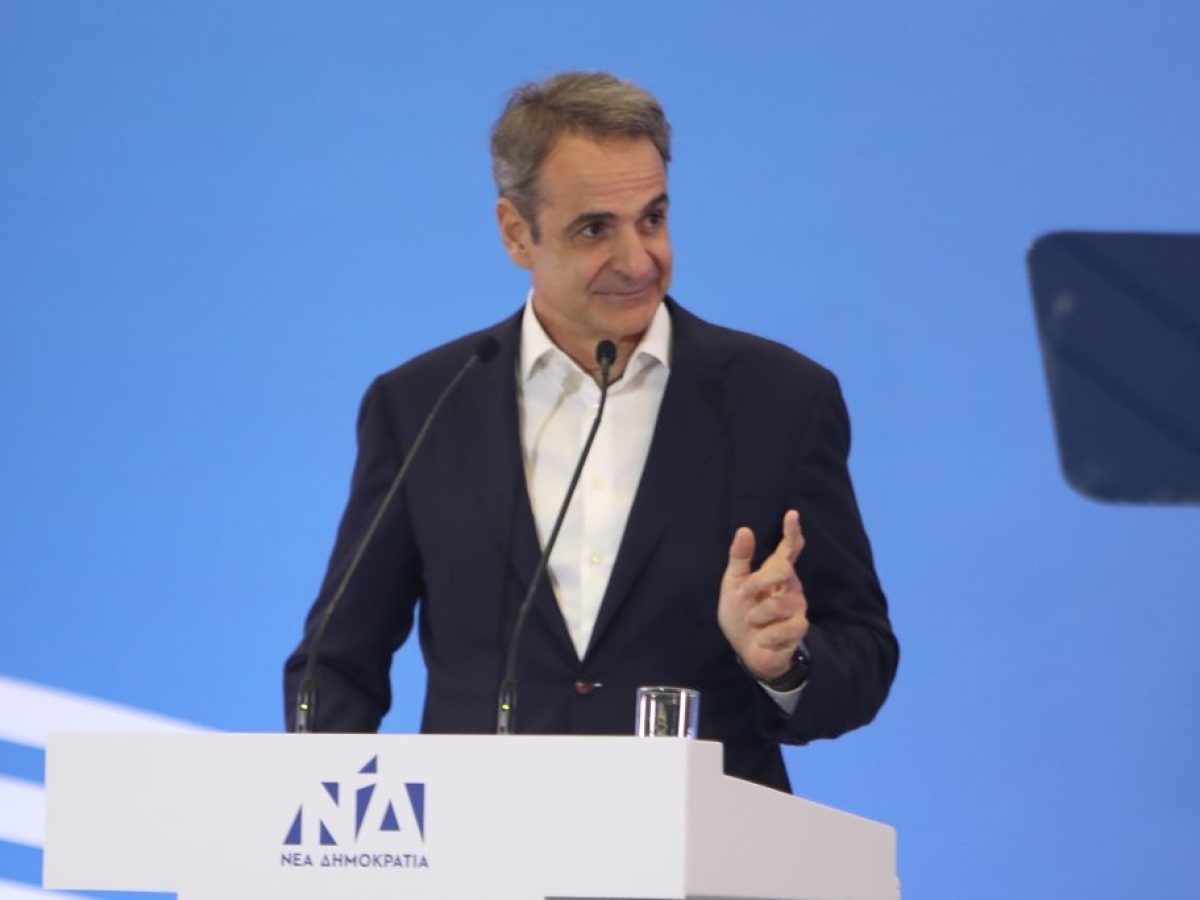 &Alpha;&pi;ό &kappa;ό&mu;&mu;&alpha; &alpha;&rho;&chi;ώ&nu;, &alpha;&rho;&chi;&eta;&gamma;&iota;&kappa;ό &kappa;ό&mu;&mu;&alpha;