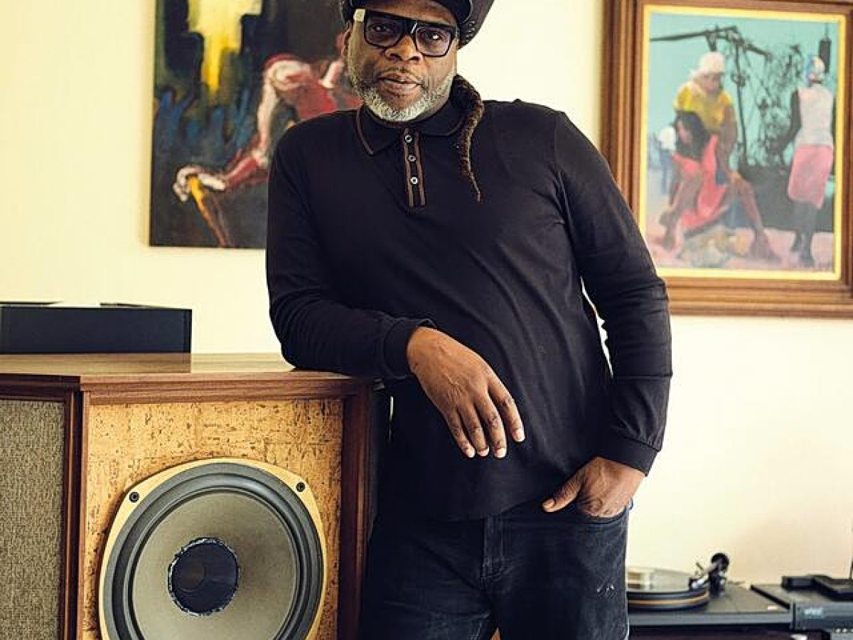 Jazzie B: &laquo;&Alpha;&kappa;ό&mu;&alpha; &psi;ά&chi;&nu;&omega; &tau;&omicron; &tau;έ&lambda;&epsilon;&iota;&omicron; beat&raquo;