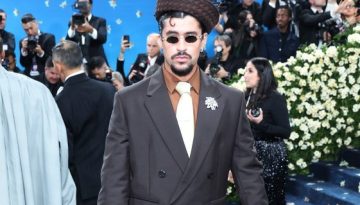 O Bad Bunny σπάει το ιστορικό ρεκόρ του «Despacito» με το «DtMF»